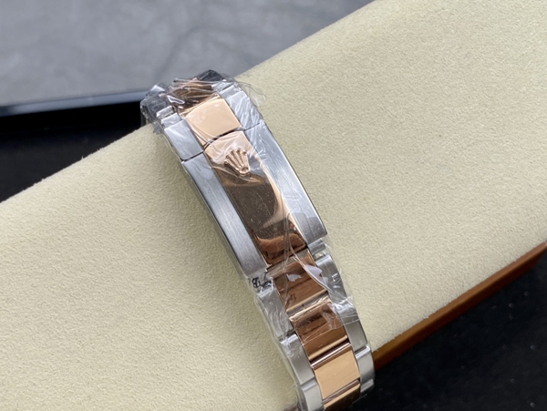 激安ロレックス着用イメージ
